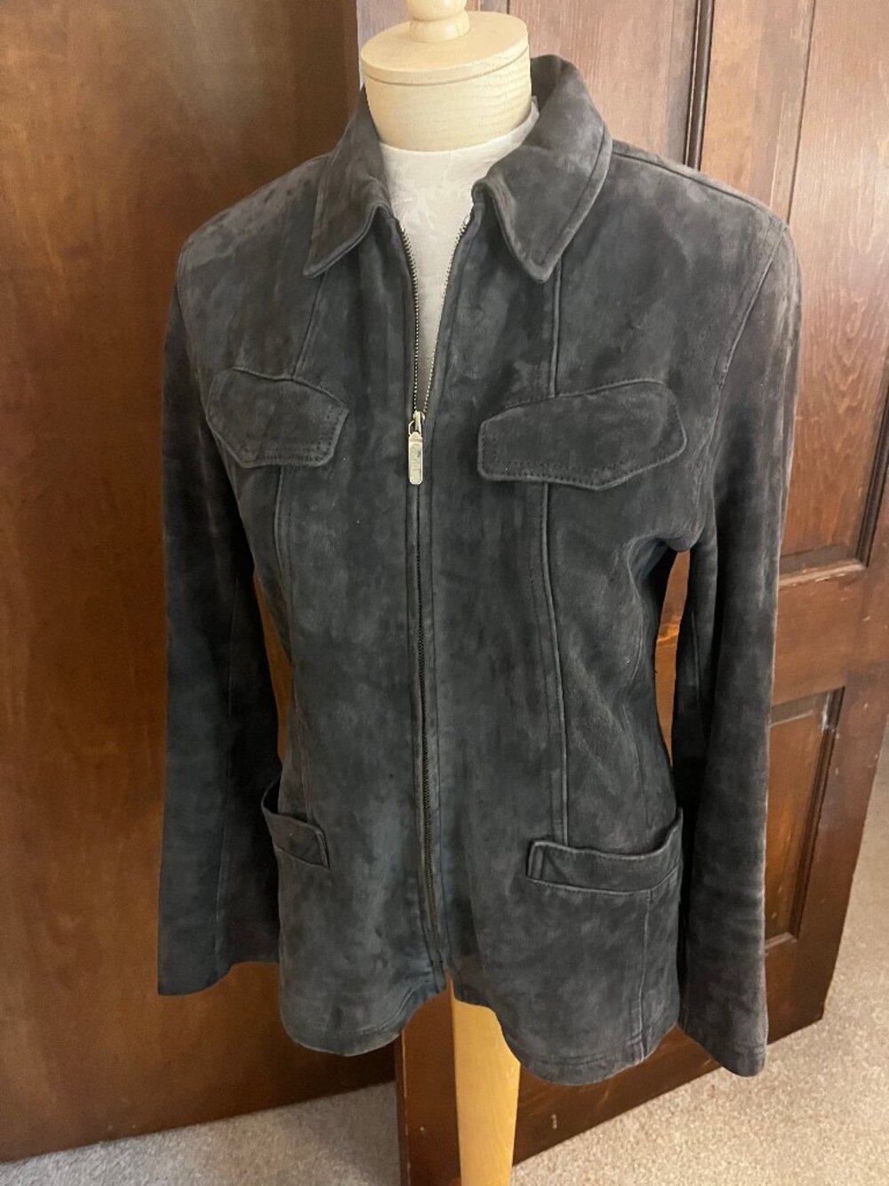 Carlisle Gray 100% Suede Leather Zip Jacket, Size 6